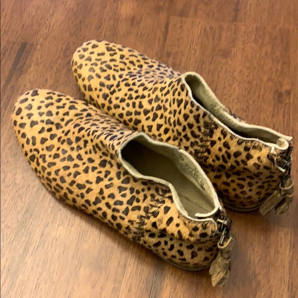 Johnnie B boots